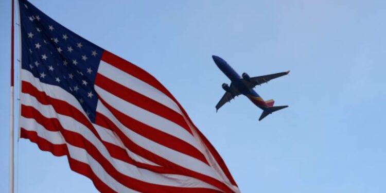 Qindra fluturime të anuluara në SHBA, kaosi i krijuar nga mbyllja e qeverisë prek më së shumti…