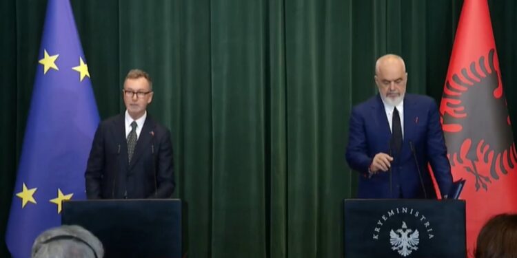 Raporti i Shqipërisë mbi Zgjerimin e Bashkimit Europian: Gonzato thekson se zgjedhjet e 11 majit ishin konkurruese, megjithatë u regjistruan abuzime që shkaktuan pabarazi.