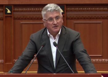 Reagimi i Gjekmarkajt për kërkesën e PS për përjashtimin e Berishës: "Një akt politik i turpshëm, maxhoranca ka humbur çdo kuptim dinjiteti"