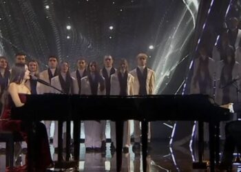 Rikthimi i paharrueshëm: Anna sjell Ardit Gjebrean sërish në muzikë, emocion dhe duartrkitje në skenë!