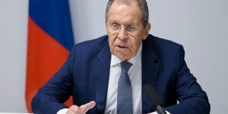Rusia kërkon testime bërthamore; Lavrov përgjigjet Trump: Jeni të ftuar të na monitoroni, jemi gati për dialog.