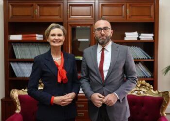 "SHBA, aleati ynë më i çmuar": Bardhi takon VanHorn: Rruga e vetme përpara është lufta kundër korrupsionit nga një qeveri e zgjedhur në mënyrë të lirë.