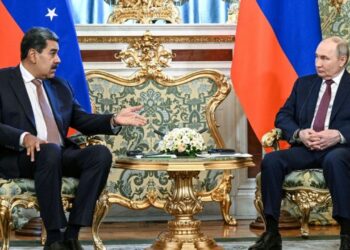 SHBA organizon stërvitje ushtarake në Karaibe, tensionet me Venezuelën shtohen; Rusia paralajmëron se mund t’u ofrojë raketat Karakasit.