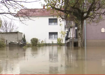 Shiu i fortë shkaktoi përmbytje në shtëpi dhe shkolla në Prishtinë e Shtime