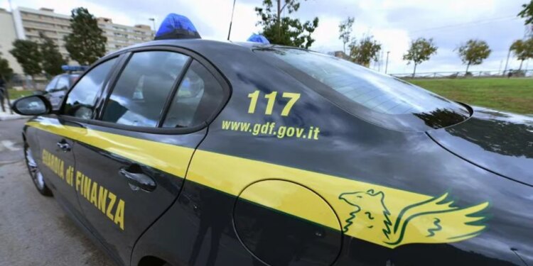 Shqiptari organizonte trafikun e drogës nga Holanda në Romë, kapen 210 kg kokainë dhe arrestohen 8 individë.