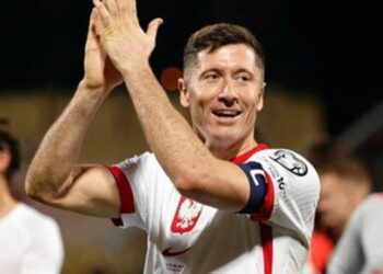 Shtypi polak pas ndeshjes: Shqipëria? Kënaqësia është e plotë…