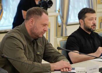 Skandal në Ukrainë: Në hetim për korrupsion 100 milion dollarë, bastiset apartamenti i këshilltarit të lartë të Zelenskyt, Yermak.