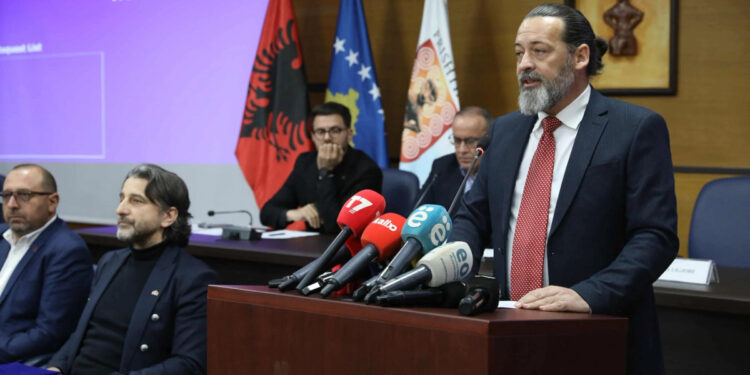 Sveçla akuzon Ramën për fyerje ndaj LDK-së: Mjaftuan 10 minuta bisedë dhe një gotë për këtë.