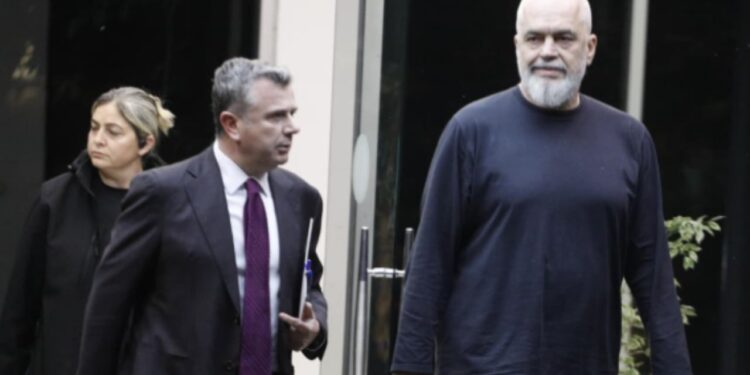 Takimi i Ramës me deputetët e Tiranës përfundon, zbulohet mesazhi i kryeministrit.