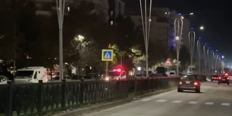 Të shtëna me thikë në Vlorë, identifikohet 30-vjeçari i plagosur, ngjarja nisi për një çështje të vogël.