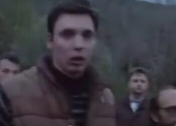 Tjetër goditje për Vuçiç: Presidenti serb akuzohet si anëtar i një grupi snajperësh që vranë civilë boshnjakë për kënaqësinë e… investitorëve të huaj.