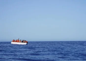 Tragjedia në Mesdhe: Varka e emigrantëve përmbyset, organizatat raportojnë për dhjetëra të zhdukur
42 persona kanë humbur jetën pas përmbysjes së varkës së tyre në Mesdhe.