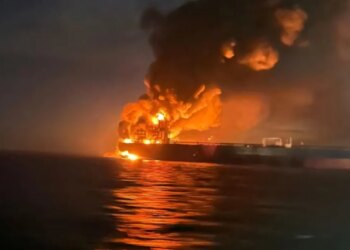 Ukraina sulmon me dronë nënujore tankerat ruse të 'flotës së fshehtë' në Detin e Zi, anijet duke dërguar naftë fshehurazi te klientët.