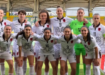 Vajzat e Kombëtares së Shqipërisë barazojnë me Turqinë në ndeshjen e parë miqësore.