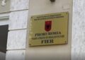 Vëllezërit në Fier, të dënuar për narkotikë në Angli, humbin 15 prona dhe llogari bankare pas justifikimeve të paqarta për pasuritë e tyre.
