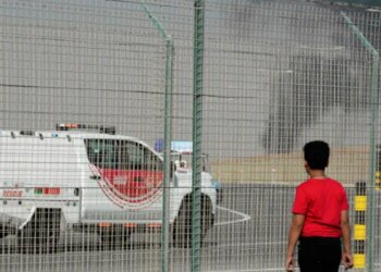 Video: Aksidenti ajror përfundon në tragjedi, avioni shkrepet dhe piloti humb jetën