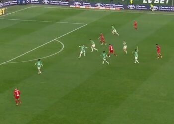 Video/ Shehu përgatitet për Kombëtaren, mesfushori shqiptar luan rol kyç në golin e ekipit të tij