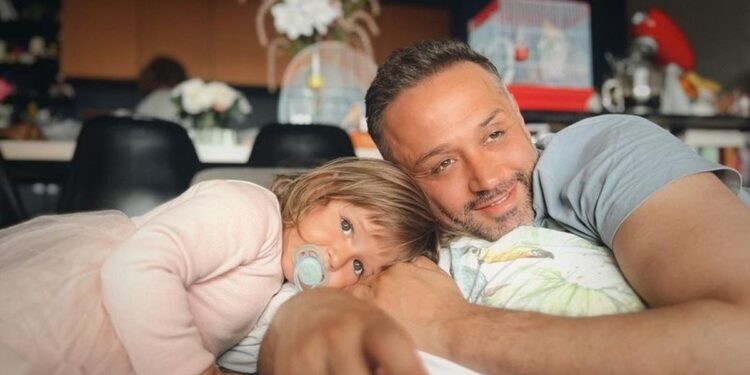 Visita e vogël e Atarës që preku thellë zemrën e babait Turi!