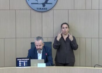 Votimi në pesë bashki: Kryetari i KQZ-së thotë se gjithçka ka shkuar qetë dhe pa probleme. Pjesëmarrja shpallet 2.42%.