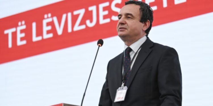 Zgjedhjet e parakohshme në Kosovë, LVV paraqet Albin Kurtin si kandidat për kryeministër.