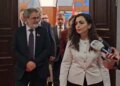 Zgjedhjet e parakohshme në Kosovë: Presidentja Osmani nga Shkodra thotë se situata është normale në demokraci, qytetarët kërkojnë një qeveri...