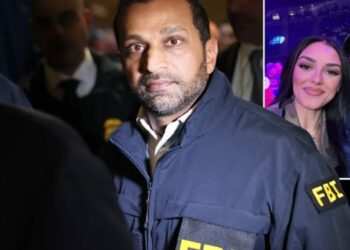 Zyrtari i lartë i FBI-së shkarkohet pasi përdori avionin e qeverisë për të shkuar në koncertin e të dashurës së tij.