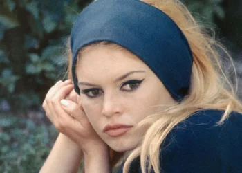 100 dashnorë, 4 përpjekje për vetëvrasje.../ 18 të dhëna mbi Brigitte Bardot!