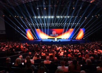 200 jetë fëmijësh të shpëtuara: "Fundjavë Ndryshe" në 10 vjet, një shembull i solidaritetit dhe ndihmës humane.