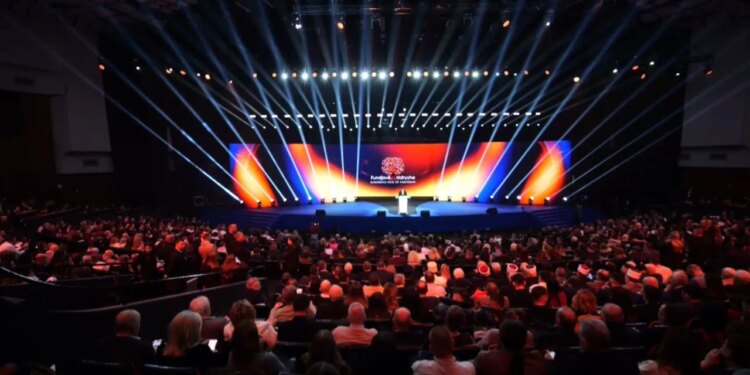 200 jetë fëmijësh të shpëtuara: "Fundjavë Ndryshe" në 10 vjet, një shembull i solidaritetit dhe ndihmës humane.