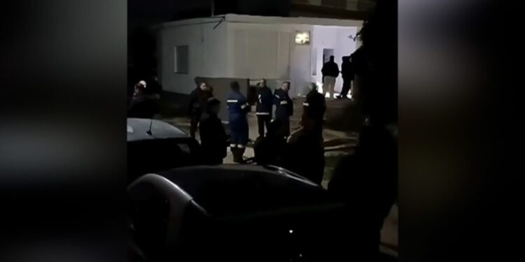 58-vjeçari dhe gruaja e tij gjejnë vdekjen në shtëpi, pas disa ditësh pa kontakt me fëmijët.