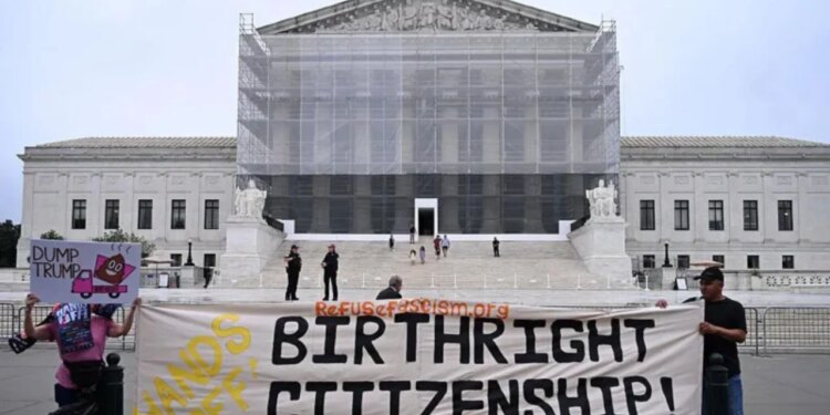 A do të ndryshohet ligji i shtetësisë për fëmijët që lindin në SHBA? Gjykata e Lartë shqyrton çështjen.