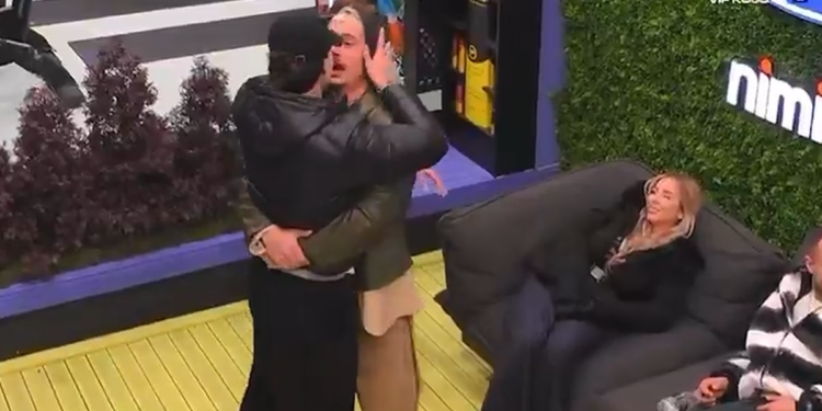 A ndodhi puthja e parë mes Klodianit dhe Londrimit?