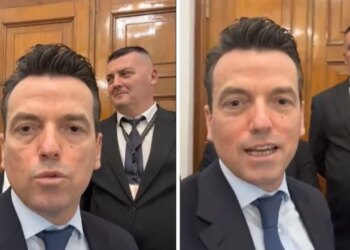 Agron Shehaj kërkon të marrë pjesë në mbledhjen e Këshillit të Mandateve, por pengohet nga Garda.