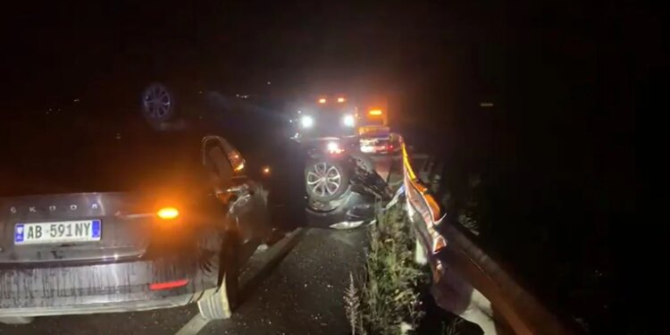 Aksident i rëndë në Zall-Bastar, 4 persona të lënduar nga përplasja mes dy automjeteve