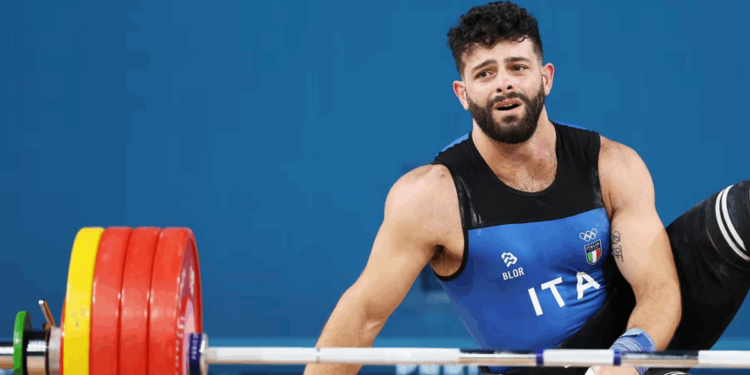 Akuza për dhunim në grup, prokuroria kërkon 10 vite burg për atletin italian të peshëngritjes.