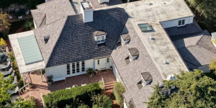 Alarmin e dha terapisti: Si u zbuluan trupat e pajetë të Rob Reiner dhe gruas së tij në shtëpinë e tyre në Brentwood.