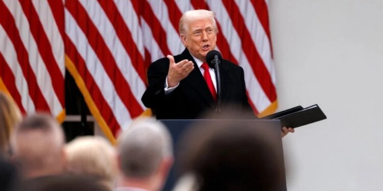 Analiza e Bloomberg: SHBA ushtrojnë presion mbi BE-në për të shmangur përdorimin e asetëve të ngrira ruse, ja çfarë po shqyrton Brukseli.