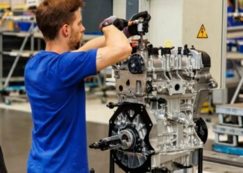 BE bën një prapësim, heq dorë nga plani për ndalimin e makinave me motorë të brendshëm pas vitit 2035.