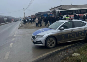 Banorët e Prugovcit dhe Barilevës protestojnë për rrethrrotullimin e premtuar