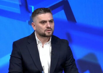 Berisha: Tre partitë kryesore pritet të ndajnë votat e Nismës dhe AAK-së