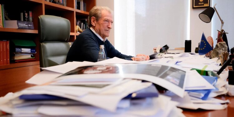 Berisha i bënë thirrje qytetarëve për të protestuar më 22 Dhjetor: Do të vazhdojmë deri në largimin e Ramës.