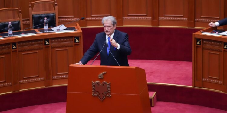 Berisha konfirmon firmat për Endrit Shabanin: Deputetët nënshkruan në mbështetje të Florjan Binajt, por rezultoi i lidhur me Ramën.