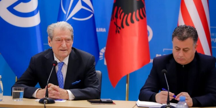 Berisha njofton protestë kombëtare më 22 dhjetor: Ndërpriten negociatat me PS për formimin e qeverisë teknike