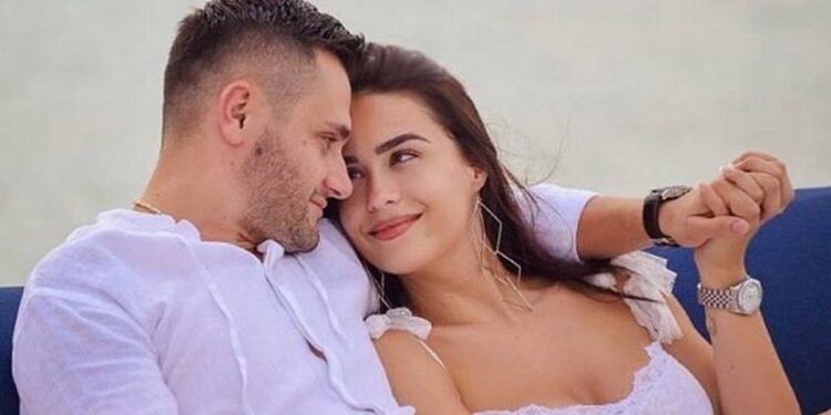 Bes Kallaku hapet për divorcin nga Xhensila: E kaluara ime nuk ekziston më...