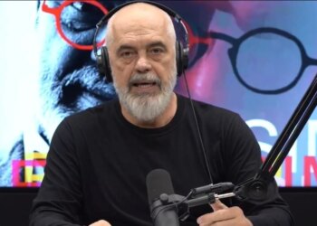 “Dëgjova befasime për disa guximtarë të BKH”, Rama kundër kërkesës së gjyqtarëve për rritjen e pagave: Mendojnë se çekiçi mund të përdoret për të aksesuar arkën e shtetit.