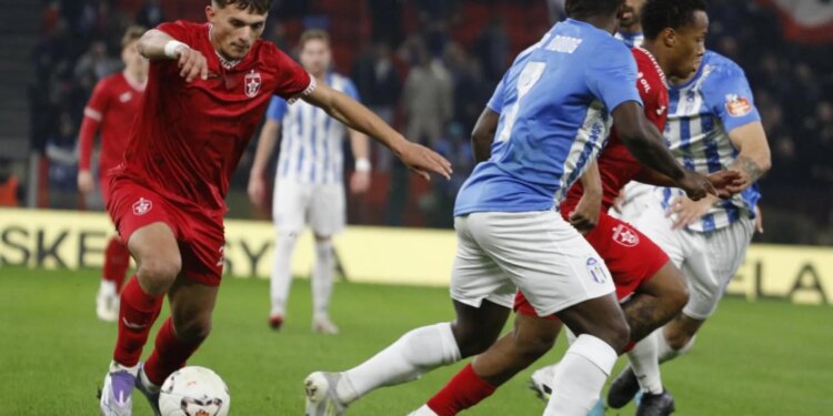 Derbi i Kryeqytetit: Tifozët përballen me koreografitë në ‘Air Albania Stadium’