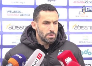 Derbi i Kryeqytetit: Trajneri i Tiranës, Nuhiu, thekson: "Të fitojmë për tifozët, nuk ndikon në të ardhmen time."