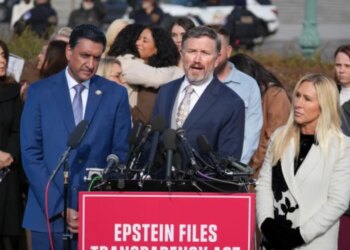 Dosja Epstein trondit Uashingtonin: Akuzat për shkelje ligjore dhe mbulim provash nga administrata Trump