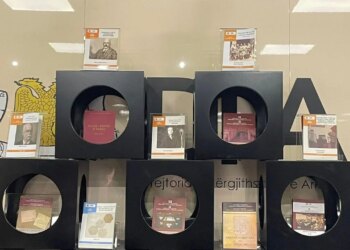 Drejtoria e Arkivave publikon tri studime të reja, mes të cilave një monografi për gazetarin Nikollë Bej Ivanaji dhe një udhërrëfyes për dokumentet e arkivit në italisht.