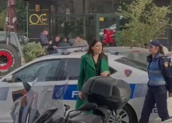 Drejtuesja e AKSHI arrin në GJKKO me ndihmën e makinës së policisë